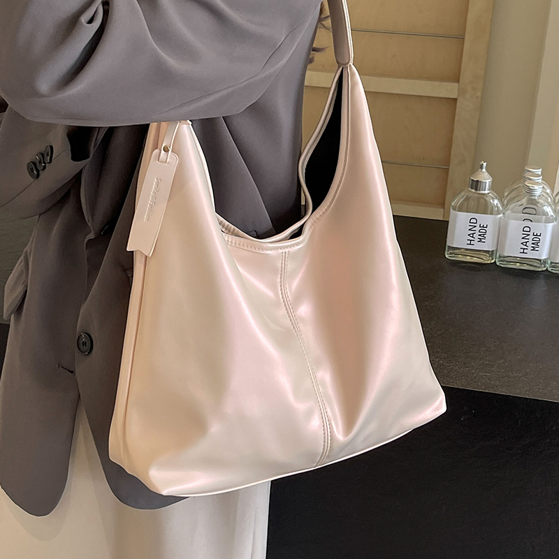 กระเป๋าผู้หญิงสวยๆ กระเป๋าสะพายข้างผู้หญิง กระเป๋าแบรนด์COOL BAG