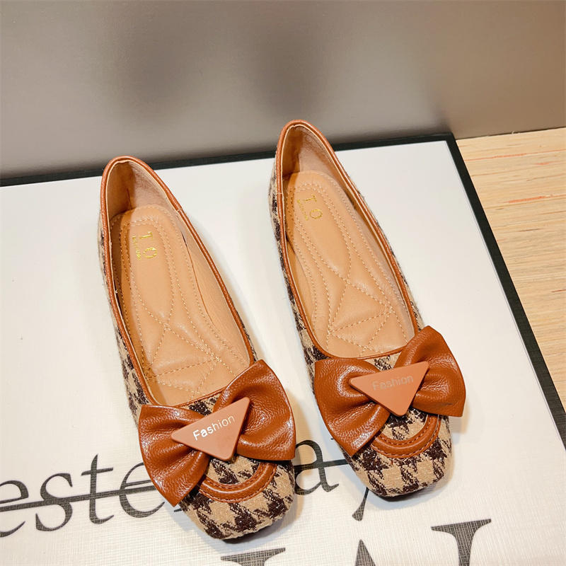 รองเท้าคัทชูผู้หญิงส้นเตี้ย ใส่สบาย มีขนาด35-40