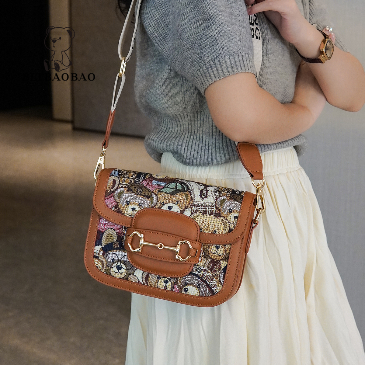 กระเป๋าผู้หญิงสวยๆ กระเป๋าสะพายข้างผู้หญิง กระเป๋าแบรนด์ BEAR BAG กระเป๋าหมีสุดคิ้ว!