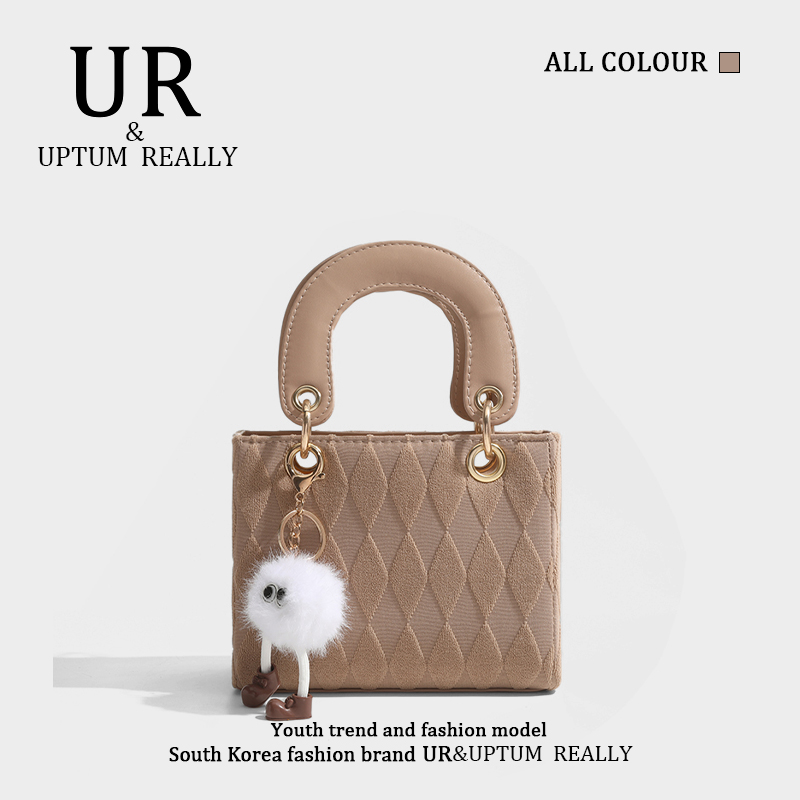 กระเป๋าผู้หญิงสวยๆ กระเป๋าสะพายข้างผู้หญิง กระเป๋าแบรนด์ BEAR BAG กระเป๋าหมีสุดคิ้ว!