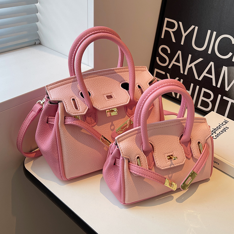 กระเป๋าผู้หญิงสวยๆ กระเป๋าสะพายข้างผู้หญิง กระเป๋าแบรนด์COOL BAG
