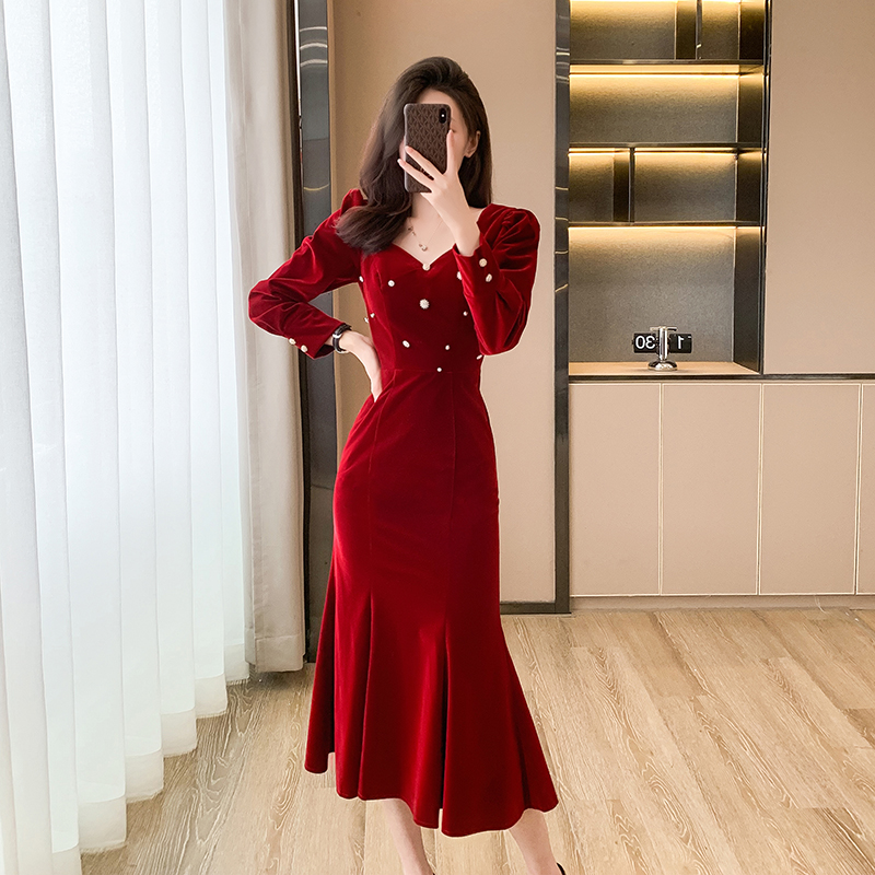 ชุดเดรสยาวสวยๆ สไตล์เกาหลี มีขนาด S M L XL สนใจทักแชท