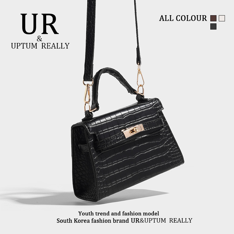 กระเป๋าผู้หญิงสวยๆ กระเป๋าสะพายข้างผู้หญิง กระเป๋าแบรนด์ BEAR BAG กระเป๋าหมีสุดคิ้ว!