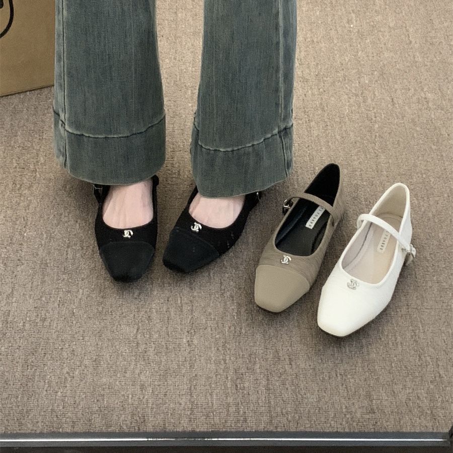 รองเท้าคัทชูผู้หญิงส้นเตี้ย ใส่สบาย มีขนาด35-43