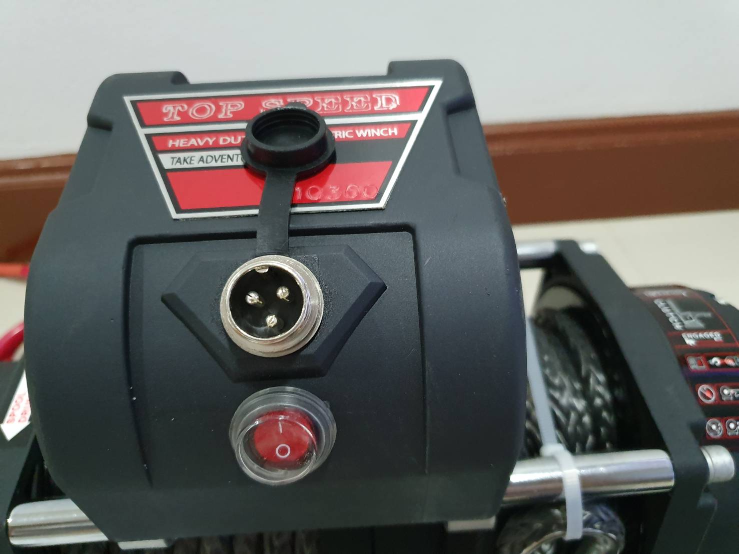 รีโมทวินซ์ วินซ์ แบบสาย พร้อมปลั๊กตัวผู้/ตัวเมีย ใส่ใช้ได้ทุกรุ่น