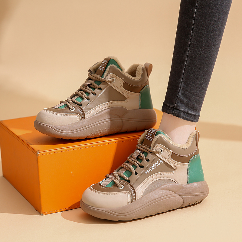 รองเท้าผ้าใบผู้หญิง ใส่สบาย รองเท้าผ้าใบใส่เที่ยวผู้หญิง มีSIZE 35 36 37 38 39 40