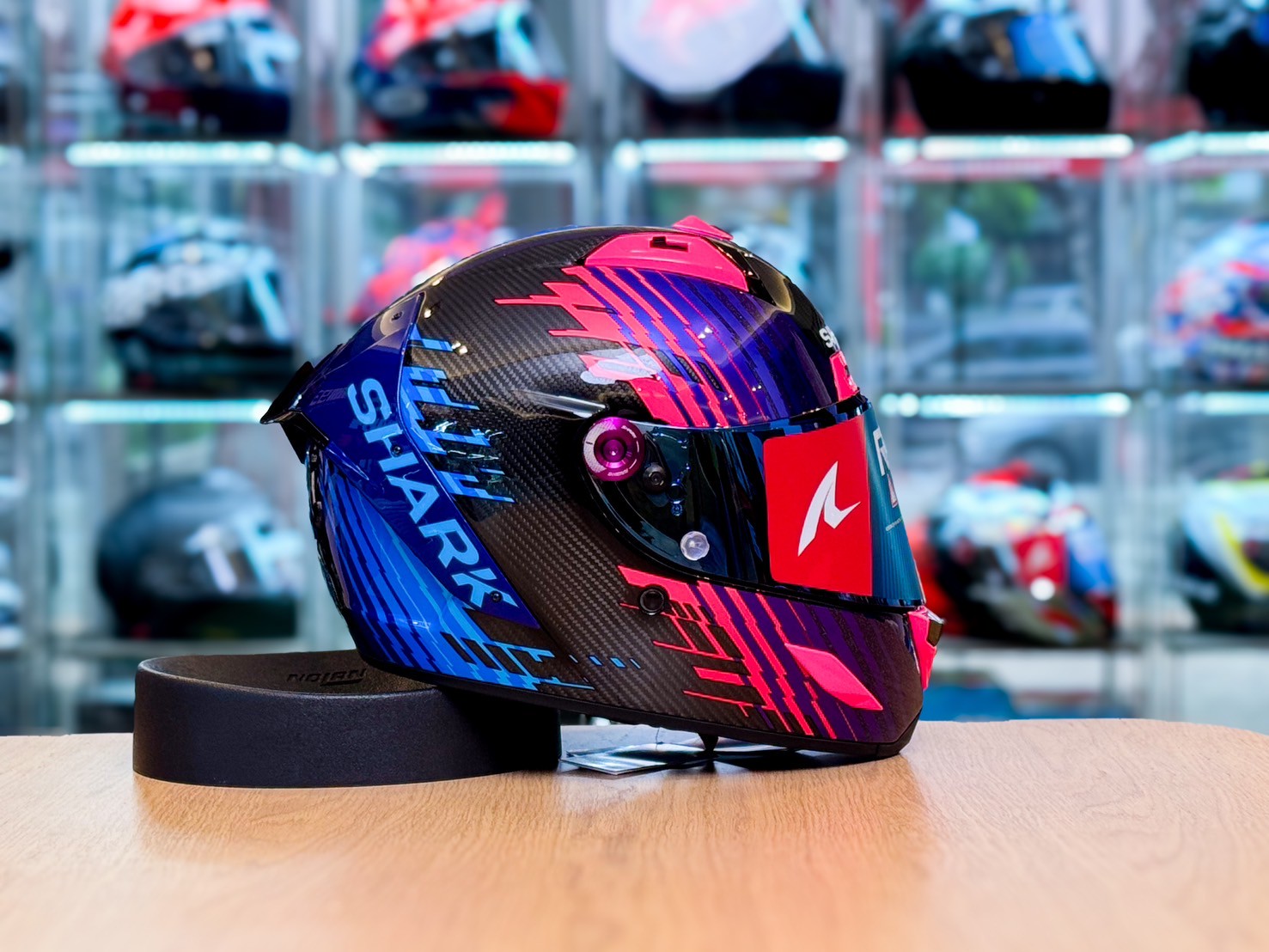 หมวกกันน็อค SHARK HELMETS รุ่น AERON [new2025] EDGY TIS [DBU]