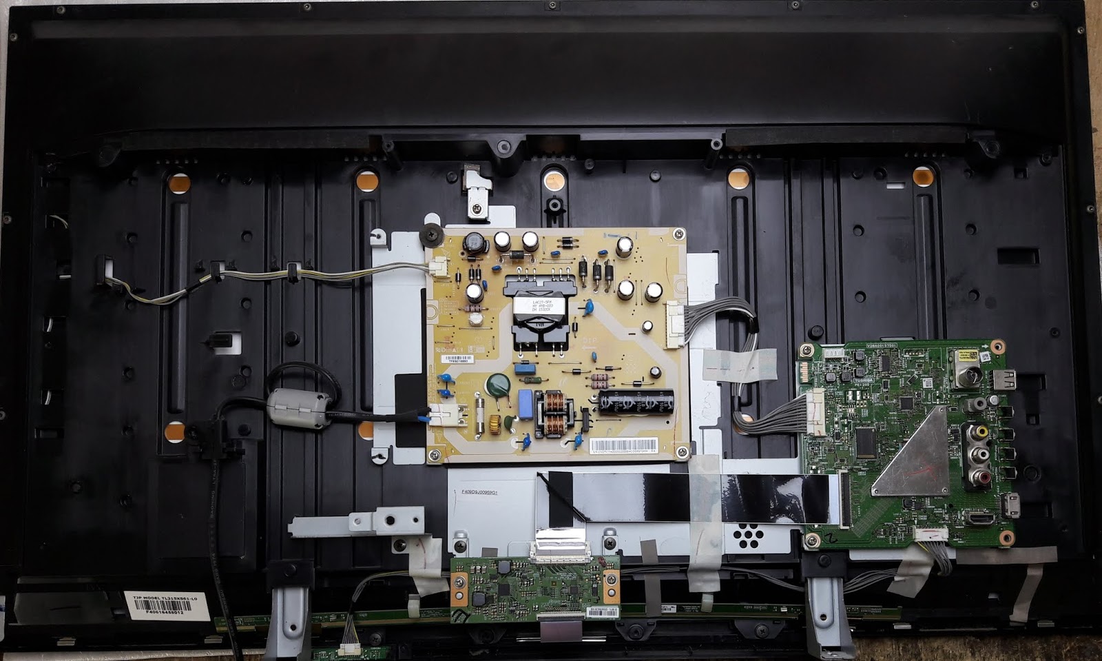 POWER SUPPLY TOSHIBA 32L2550VT :V71A00032200