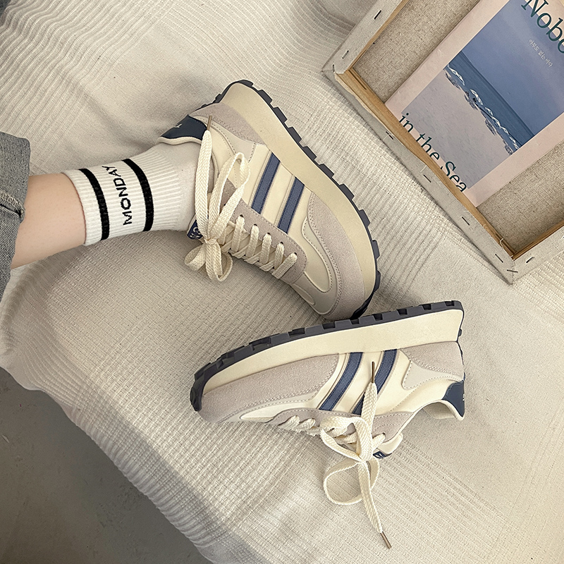 รองเท้าผ้าใบผู้หญิง ใส่สบาย รองเท้าผ้าใบใส่เที่ยวผู้หญิง มีSIZE 35 36 37 38 39 40