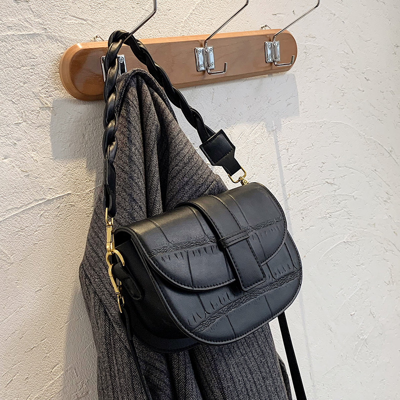 กระเป๋าผู้หญิงสวยๆ กระเป๋าสะพายข้างผู้หญิง กระเป๋าแบรนด์COOL BAG