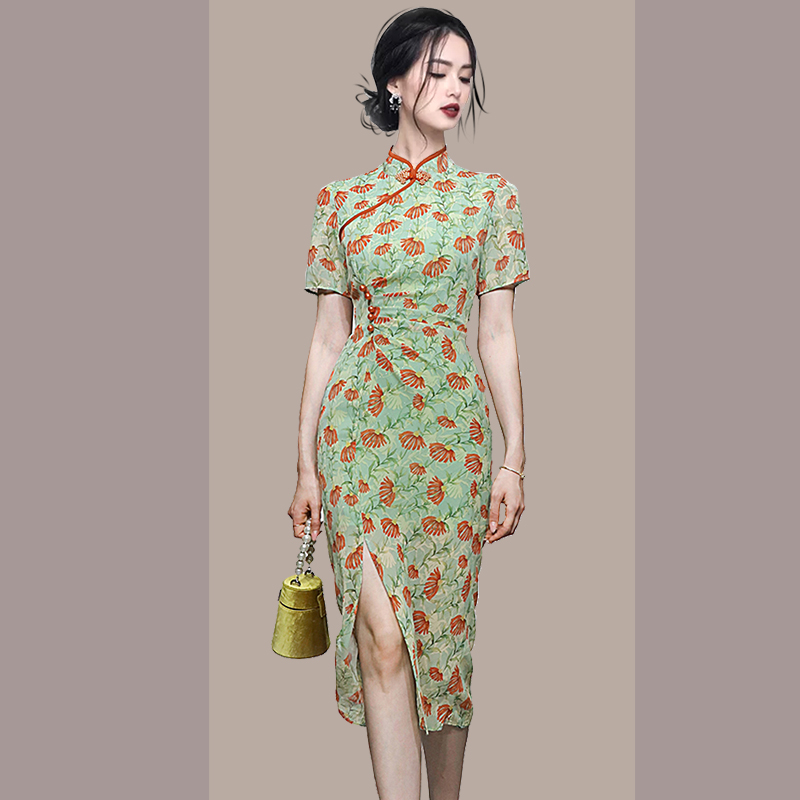 ชุดเดรสยาวสวยๆ สไตล์เกาหลี มีขนาด S M L XL สนใจทักแชท