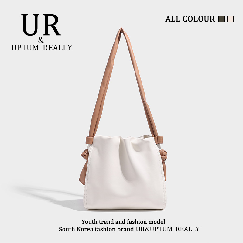 กระเป๋าผู้หญิงสวยๆ กระเป๋าสะพายข้างผู้หญิง กระเป๋าแบรนด์ BEAR BAG กระเป๋าหมีสุดคิ้ว!