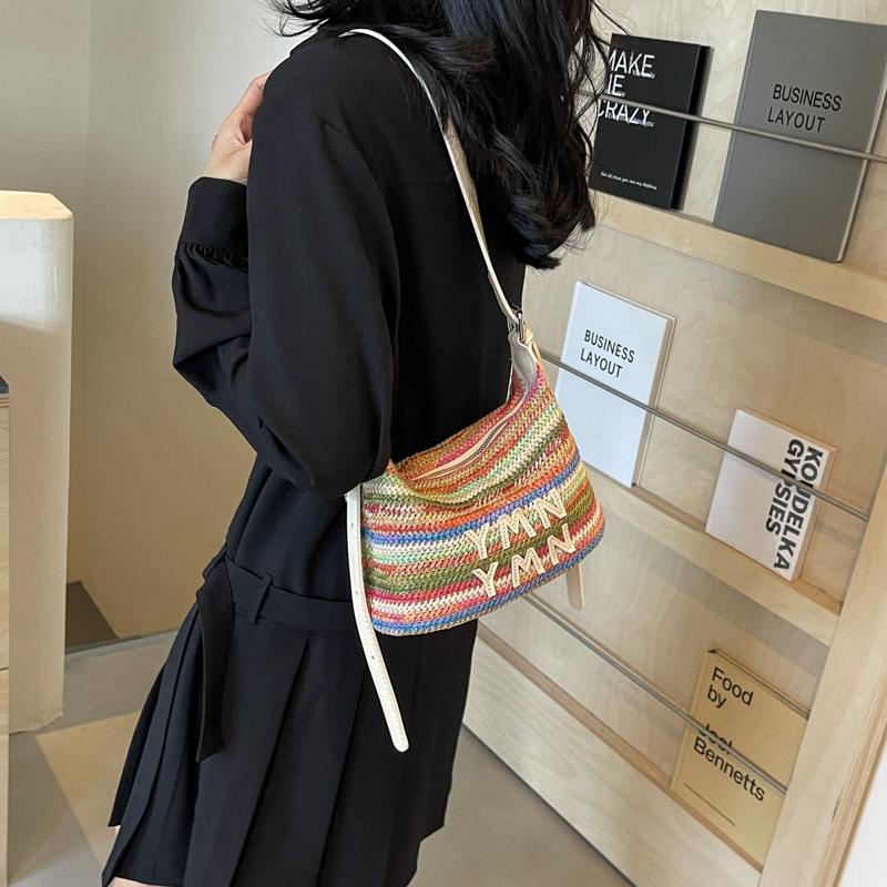 กระเป๋าผู้หญิงสวยๆ กระเป๋าสะพายข้างผู้หญิง กระเป๋าแบรนด์COOL BAG