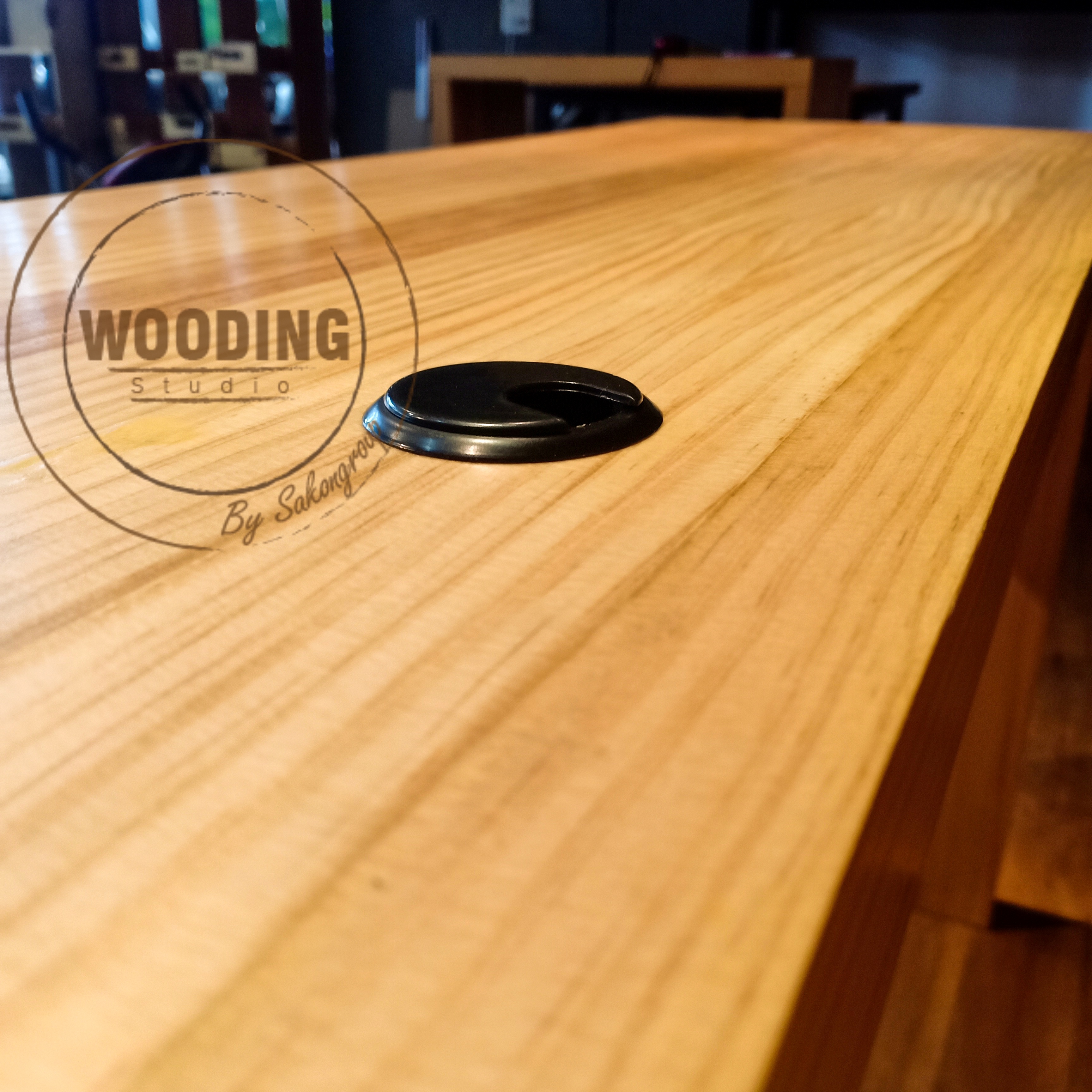 โต๊ะตัวยูคว่ำแบบที่ 2