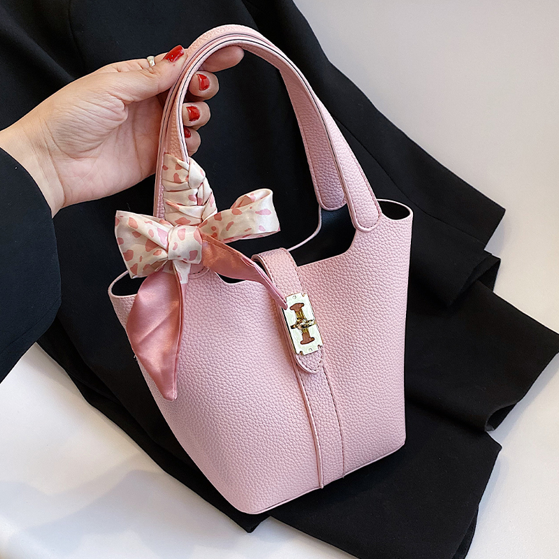 กระเป๋าผู้หญิงสวยๆ กระเป๋าสะพายข้างผู้หญิง กระเป๋าแบรนด์COOL BAG