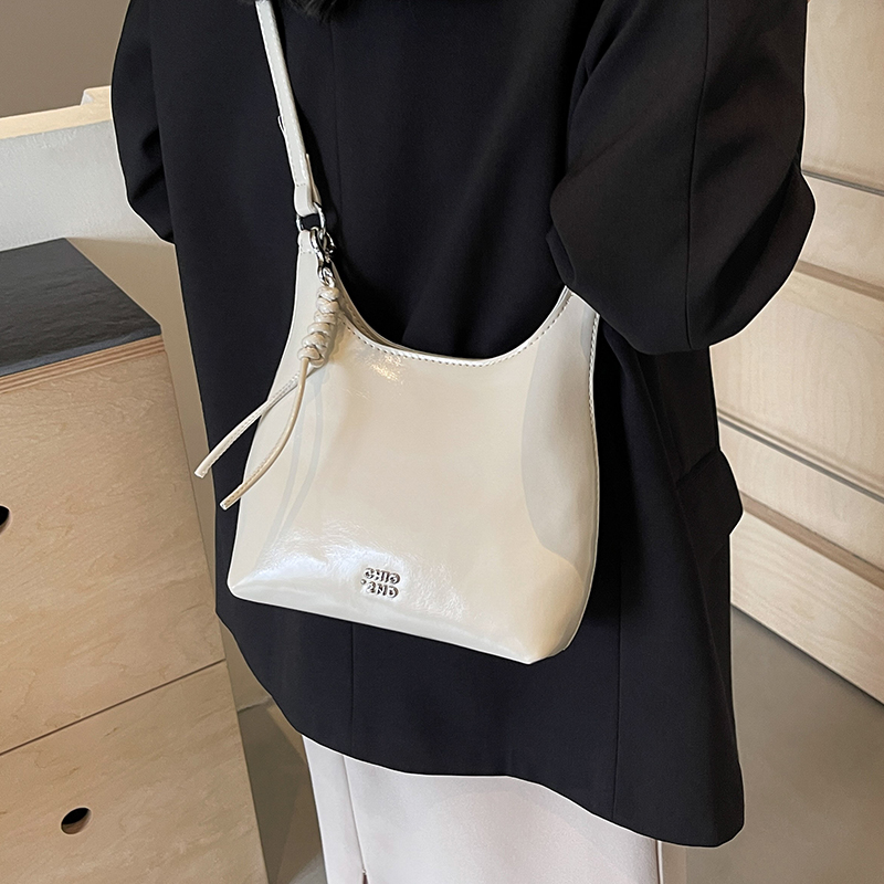 กระเป๋าผู้หญิงสวยๆ กระเป๋าสะพายข้างผู้หญิง กระเป๋าแบรนด์COOL BAG