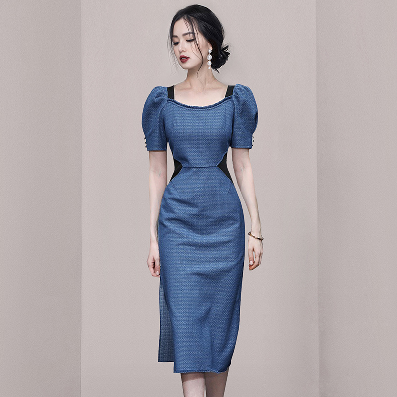ชุดเดรสยาวสวยๆ สไตล์เกาหลี มีขนาด S M L XL สนใจทักแชท