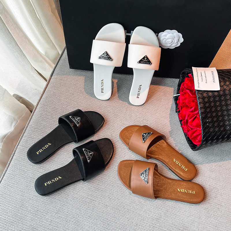 รองเท้าแตะผู้หญิงส้นเตี้ย ใส่สบาย มีขนาด35-43