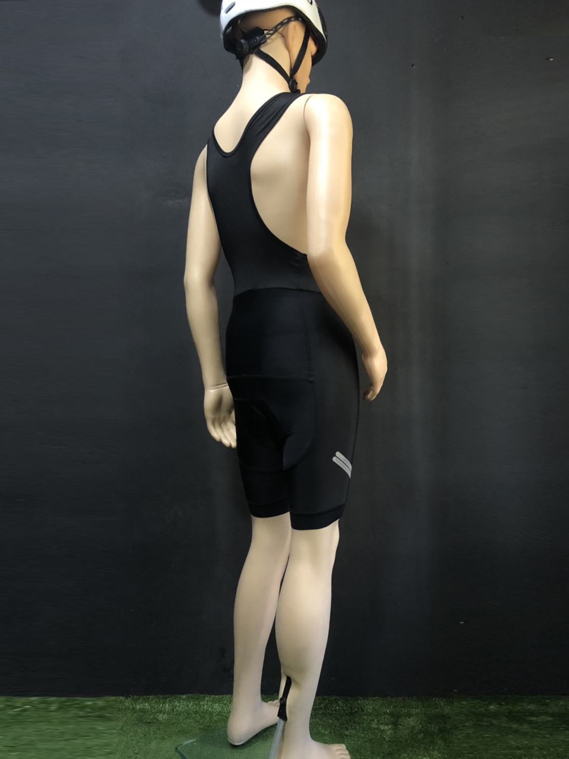 กางเกงปั่นจักรยาน เอี๊ยมขาสั้น เป้าเจล 7D ปลายต่อขาเลเซอร์คัท