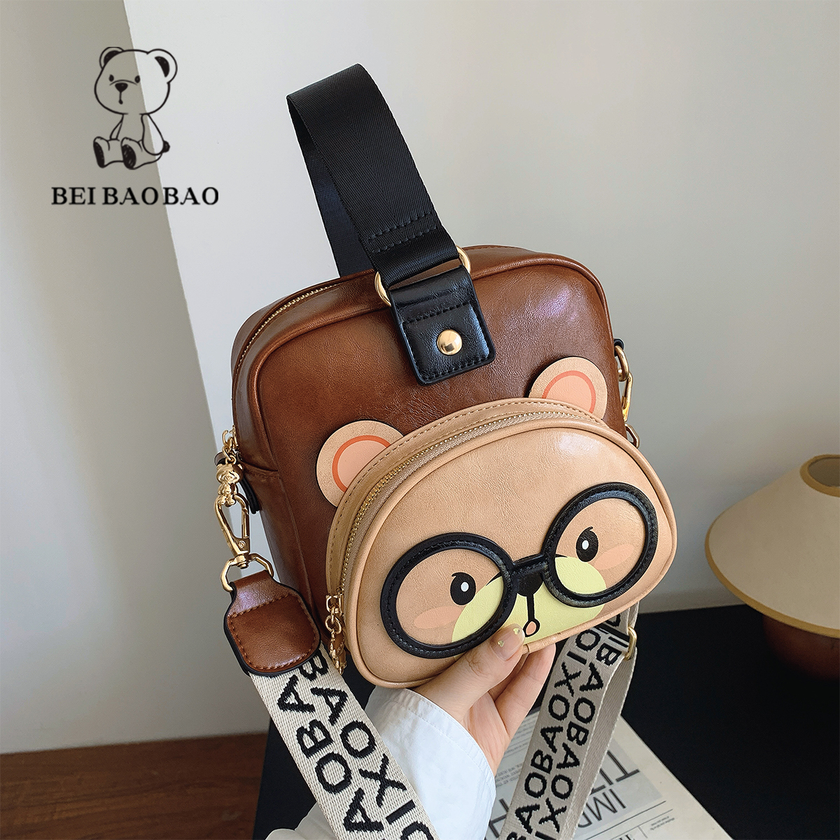 กระเป๋าผู้หญิงสวยๆ กระเป๋าสะพายข้างผู้หญิง กระเป๋าแบรนด์ BEAR BAG กระเป๋าหมีสุดคิ้ว!