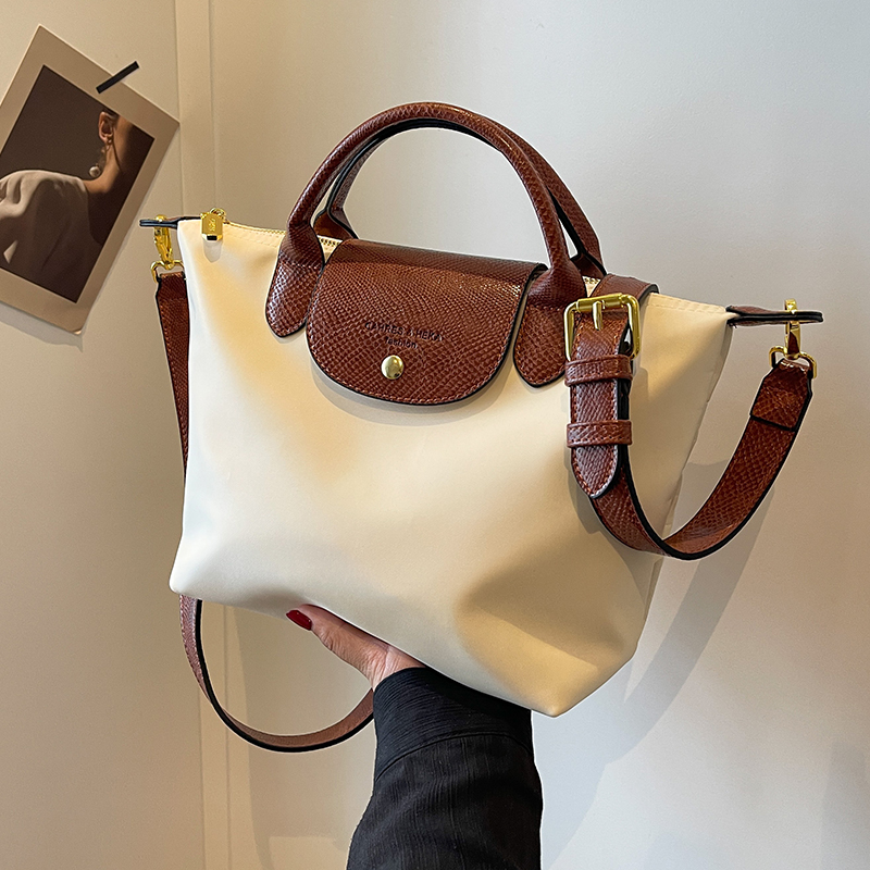 กระเป๋าผู้หญิงสวยๆ กระเป๋าสะพายข้างผู้หญิง กระเป๋าแบรนด์COOL BAG