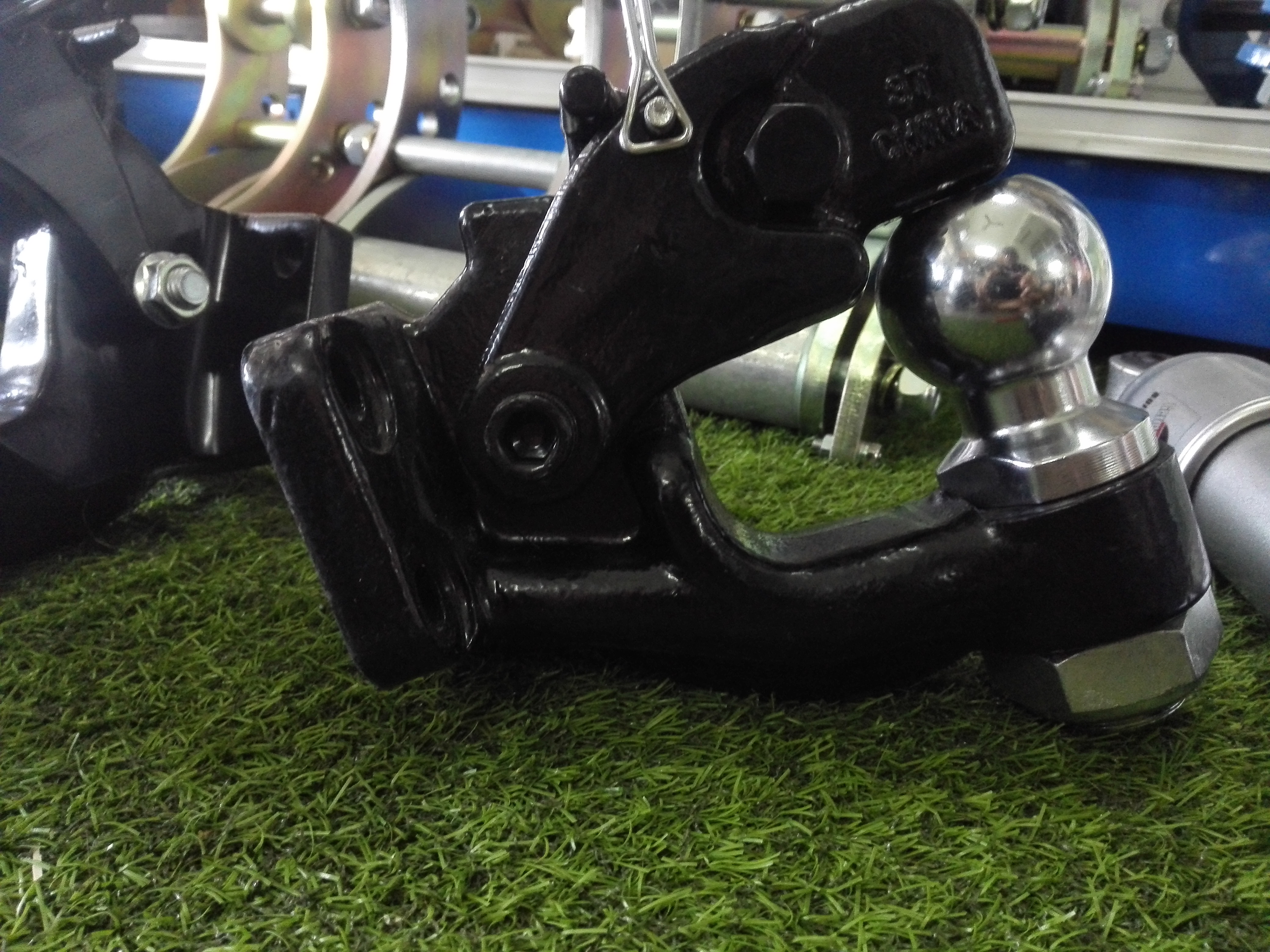 หัวลากปากนกแก้ว 8 ตัน หัวบอล ขนาด 50 มิล ขึ้นรูปด้วยระบบหล่อ Forging