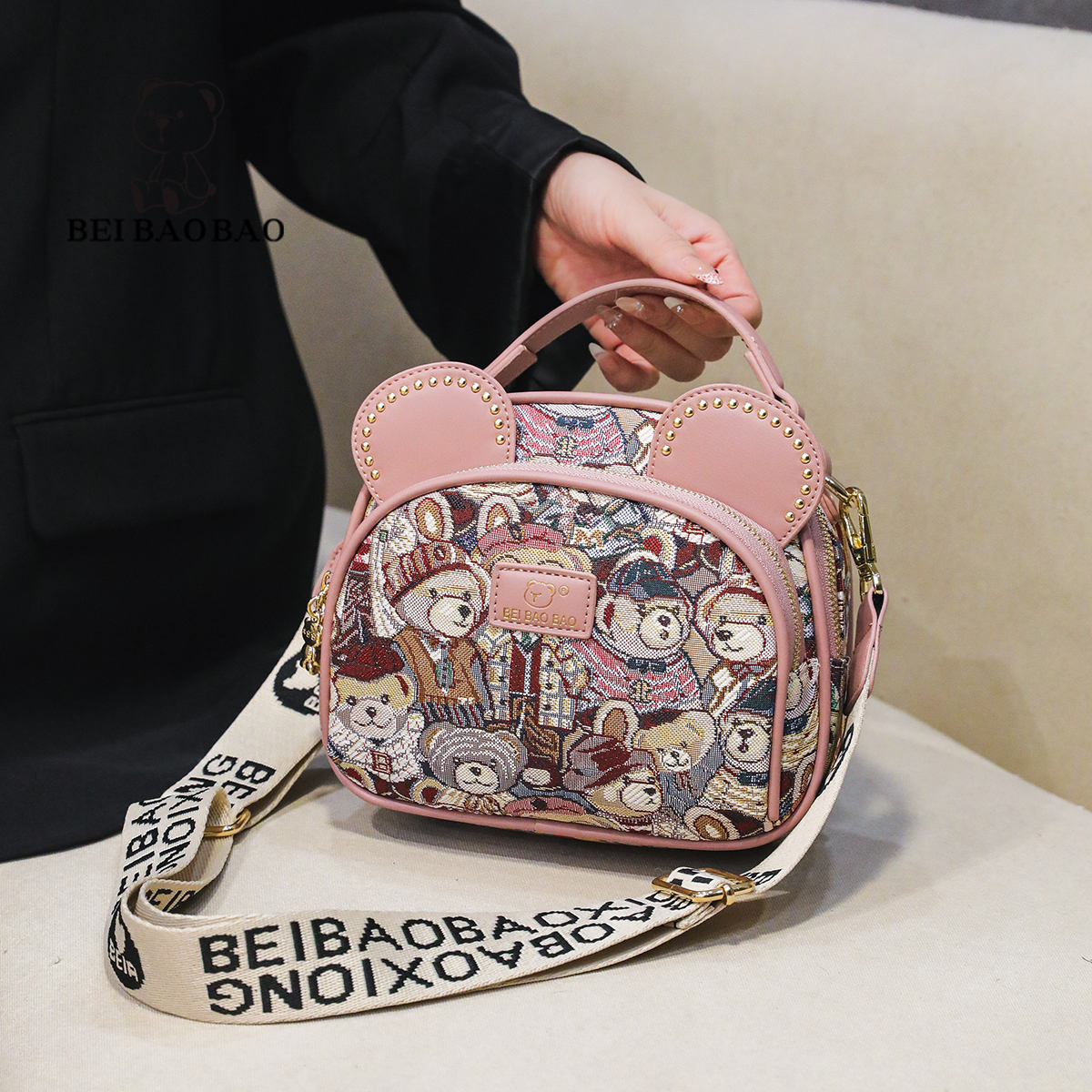 กระเป๋าผู้หญิงสวยๆ กระเป๋าสะพายข้างผู้หญิง กระเป๋าแบรนด์ BEAR BAG กระเป๋าหมีสุดคิ้ว!