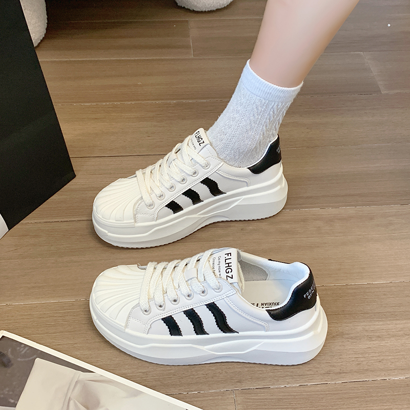 รองเท้าผ้าใบผู้หญิง ใส่สบาย รองเท้าผ้าใบใส่เที่ยวผู้หญิง มีSIZE 35 36 37 38 39 40