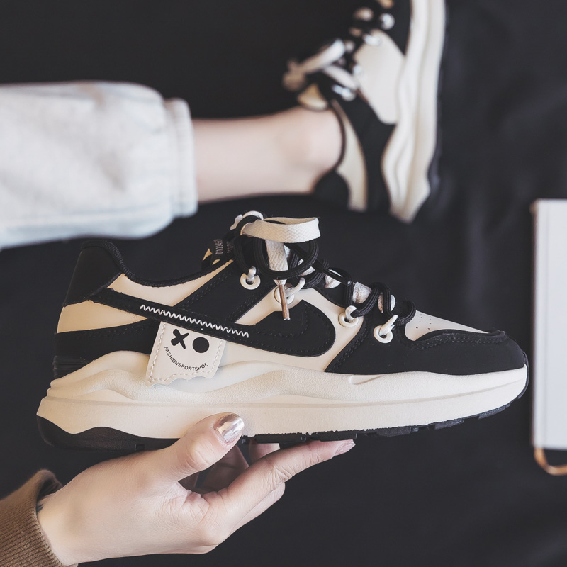 รองเท้าผ้าใบผู้หญิง ใส่สบาย รองเท้าผ้าใบใส่เที่ยวผู้หญิง มีSIZE 35 36 37 38 39 40