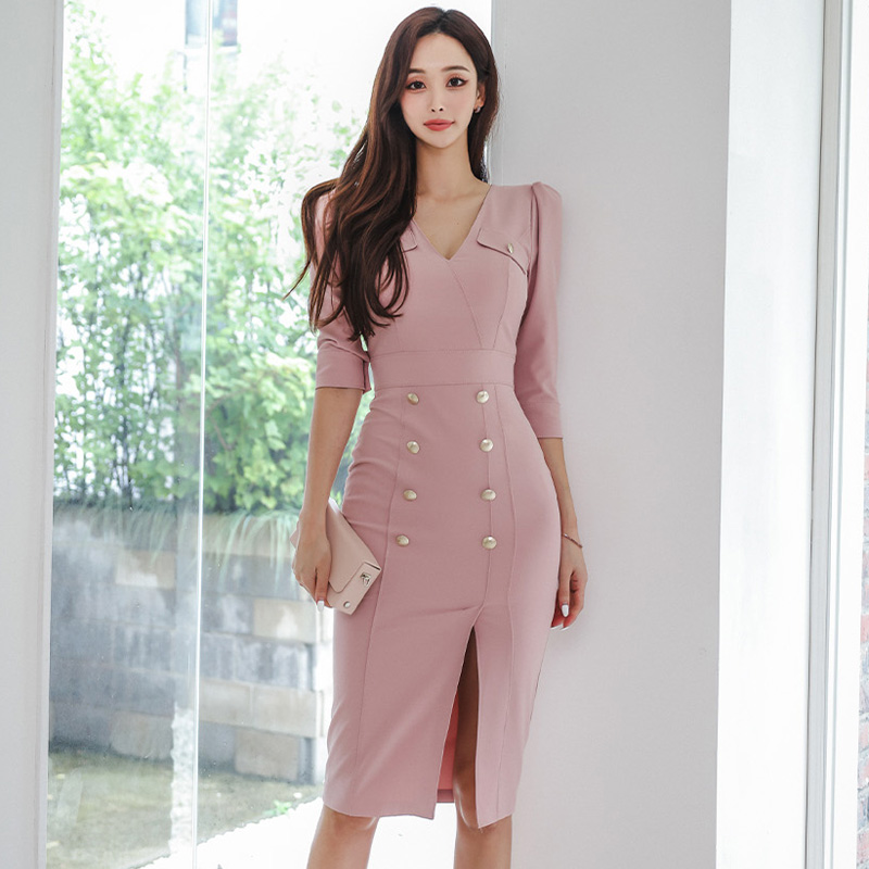 ชุดเดรสยาวสวยๆ สไตล์เกาหลี มีขนาด S M L XL สนใจทักแชท