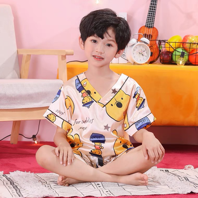 ชุดนอนเด็กซาตินขาสั้นเด็กหญิง พิมพ์ลาย แบบใหม่