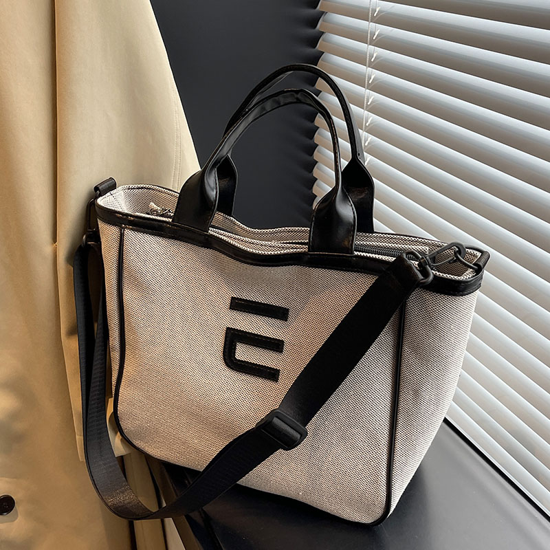 กระเป๋าผู้หญิงสวยๆ กระเป๋าสะพายข้างผู้หญิง กระเป๋าแบรนด์COOL BAG