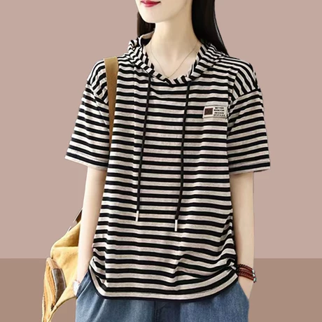 เสื้อยืดแขนยาว มีฮู้ด มีขนาด S M L XL สนใจทักแชท