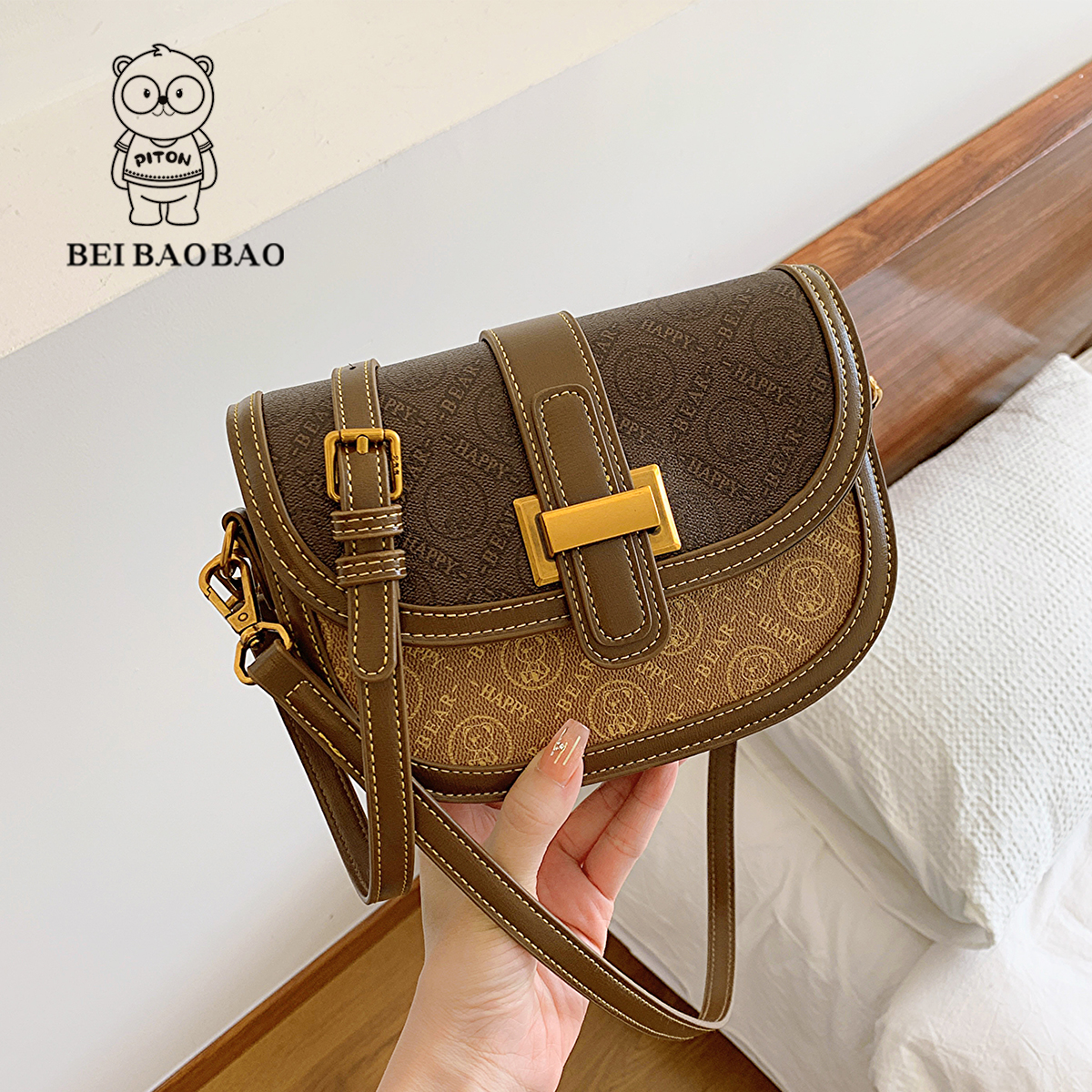 กระเป๋าผู้หญิงสวยๆ กระเป๋าสะพายข้างผู้หญิง กระเป๋าแบรนด์ BEAR BAG กระเป๋าหมีสุดคิ้ว!