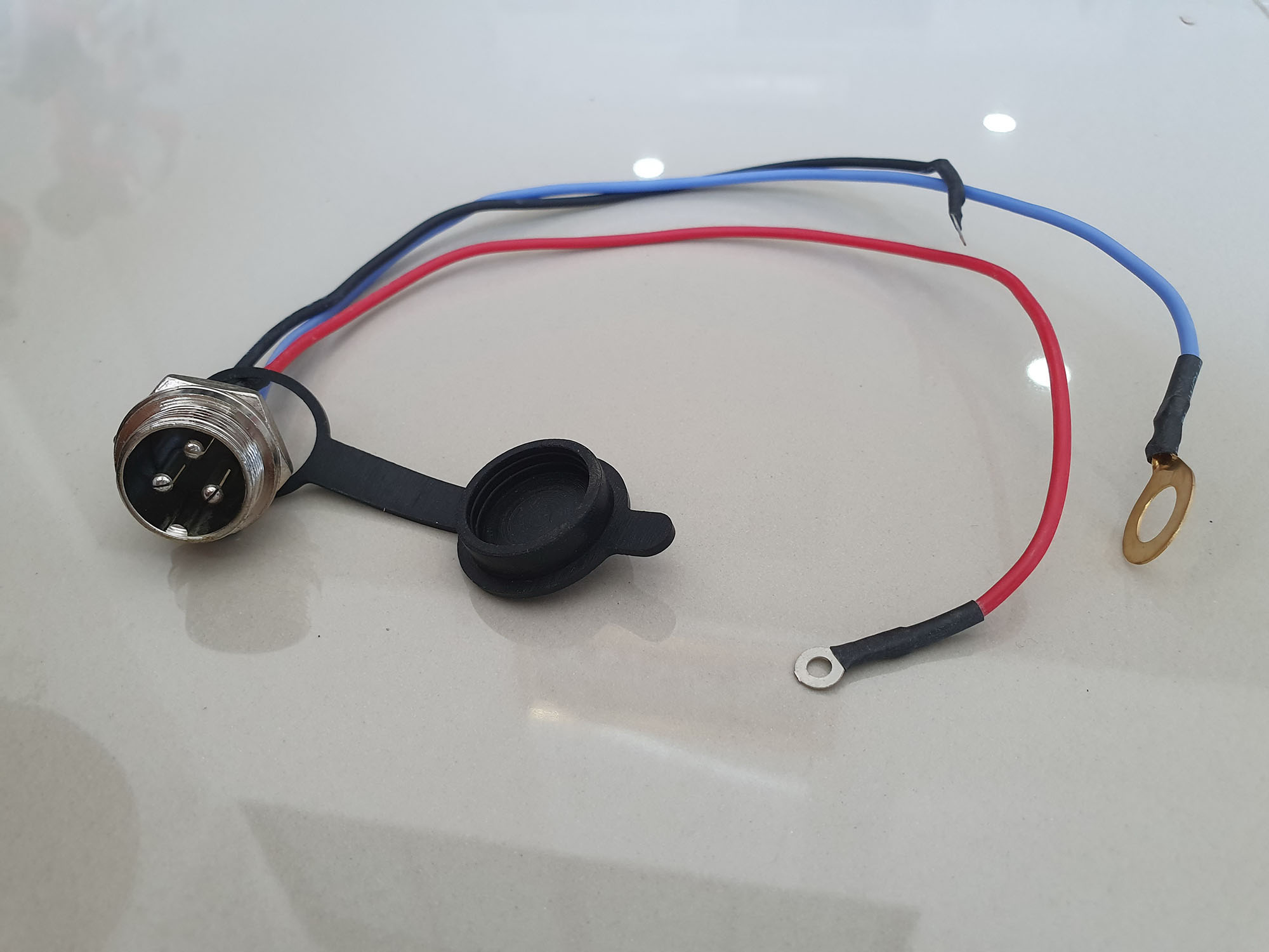 รีโมทวินซ์ วินซ์ แบบสาย พร้อมปลั๊กตัวผู้/ตัวเมีย ใส่ใช้ได้ทุกรุ่น