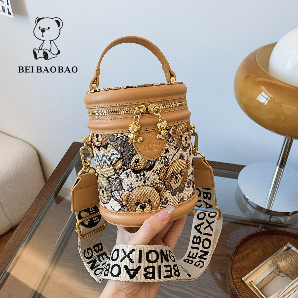 กระเป๋าผู้หญิงสวยๆ กระเป๋าสะพายข้างผู้หญิง กระเป๋าแบรนด์ BEAR BAG กระเป๋าหมีสุดคิ้ว!