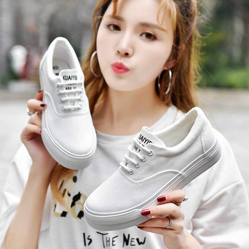 รองเท้าแฟชั่นอินเทรนด์