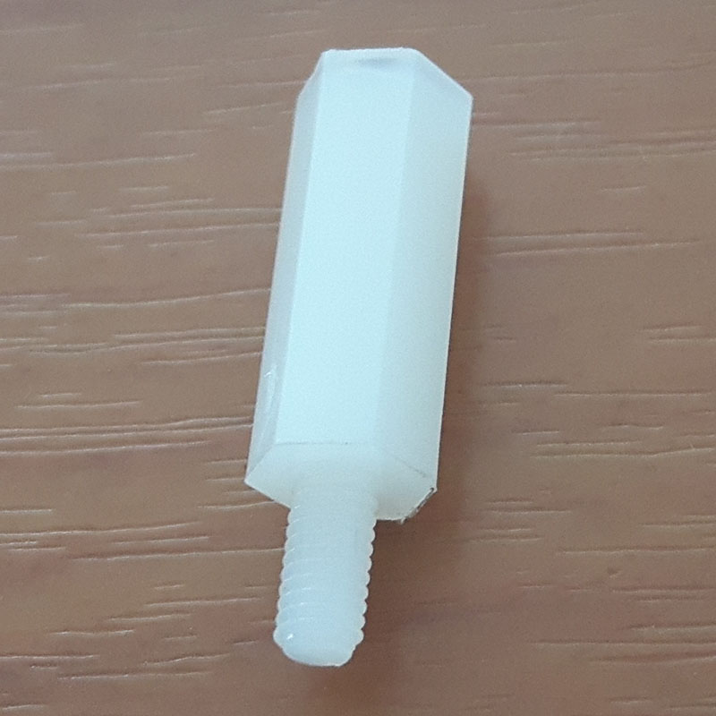 ไนลอนสเปสเซอร์ ผู้-เมีย หกเหลี่ยม ขนาด M3 ยาว 15 ม.ม. Plastic PC Male to Female M3x15mm Hex Nylon Standoff Spacer