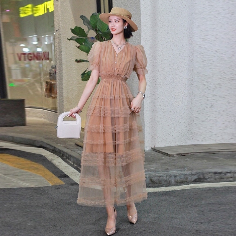ชุดเดรสยาวสวยๆ ชุดกระโปรงยาว ชุดเดรสยาว ชุดแซกยาว มีขนาด S M L XL สนใจทักแชท