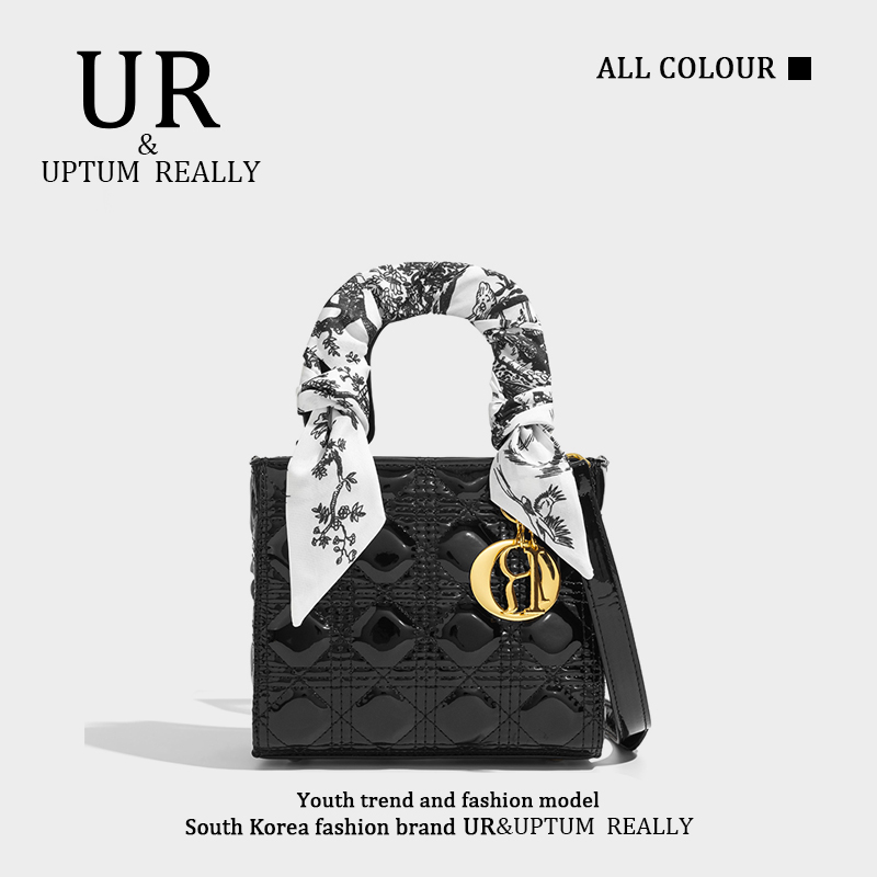 กระเป๋าผู้หญิงสวยๆ กระเป๋าสะพายข้างผู้หญิง กระเป๋าแบรนด์ BEAR BAG กระเป๋าหมีสุดคิ้ว!