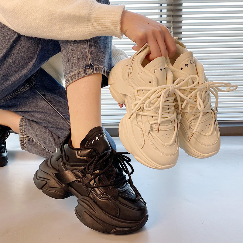 รองเท้าผ้าใบผู้หญิง ใส่สบาย รองเท้าผ้าใบใส่เที่ยวผู้หญิง มีSIZE 35 36 37 38 39 40
