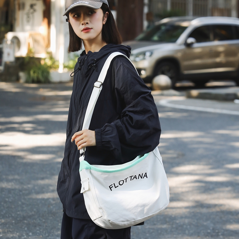กระเป๋าผู้หญิงสวยๆ กระเป๋าสะพายข้างผู้หญิง กระเป๋าแบรนด์COOL BAG