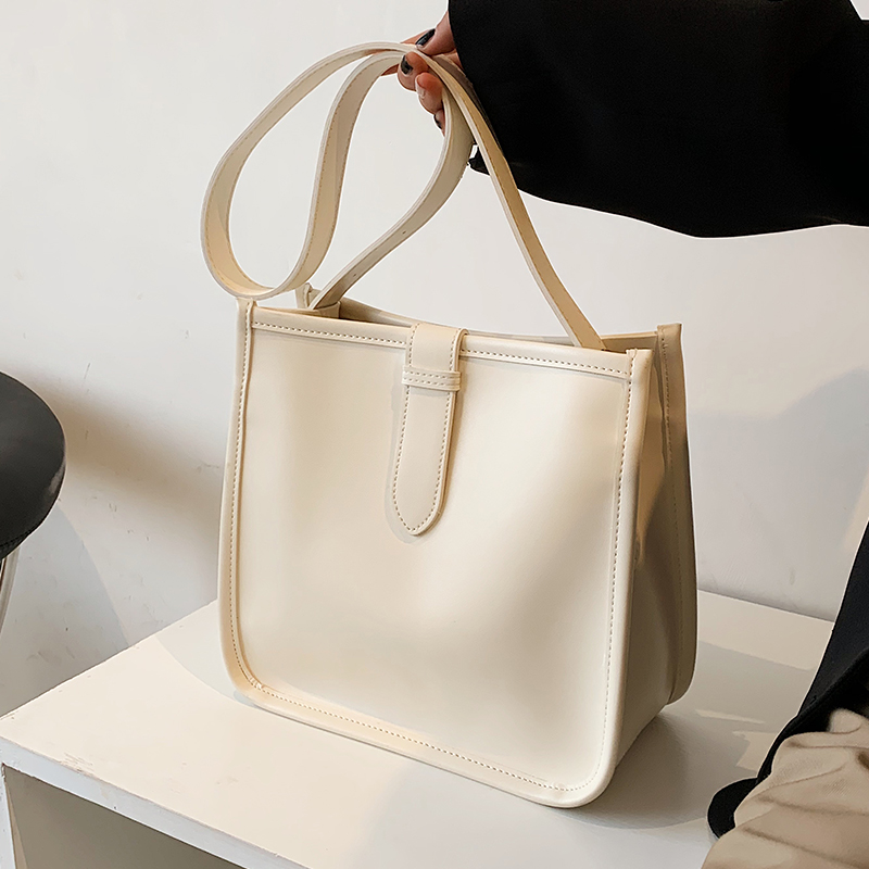 กระเป๋าผู้หญิงสวยๆ กระเป๋าสะพายข้างผู้หญิง กระเป๋าแบรนด์COOL BAG