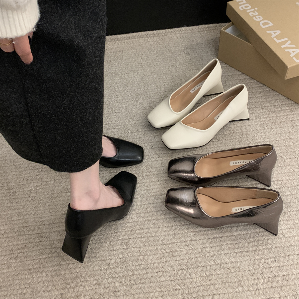 รองเท้าคัทชูผู้หญิงส้นเตี้ย ใส่สบาย มีขนาด35-43