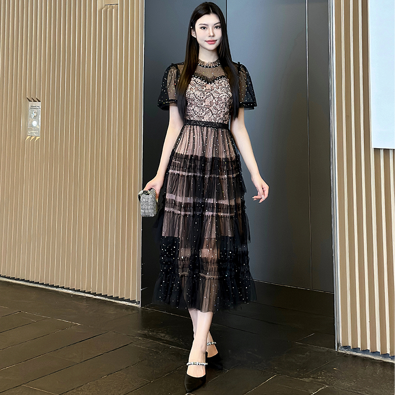 ชุดเดรสยาวสวยๆ ชุดกระโปรงยาว ชุดเดรสยาว ชุดแซกยาว มีขนาด S M L XL สนใจทักแชท