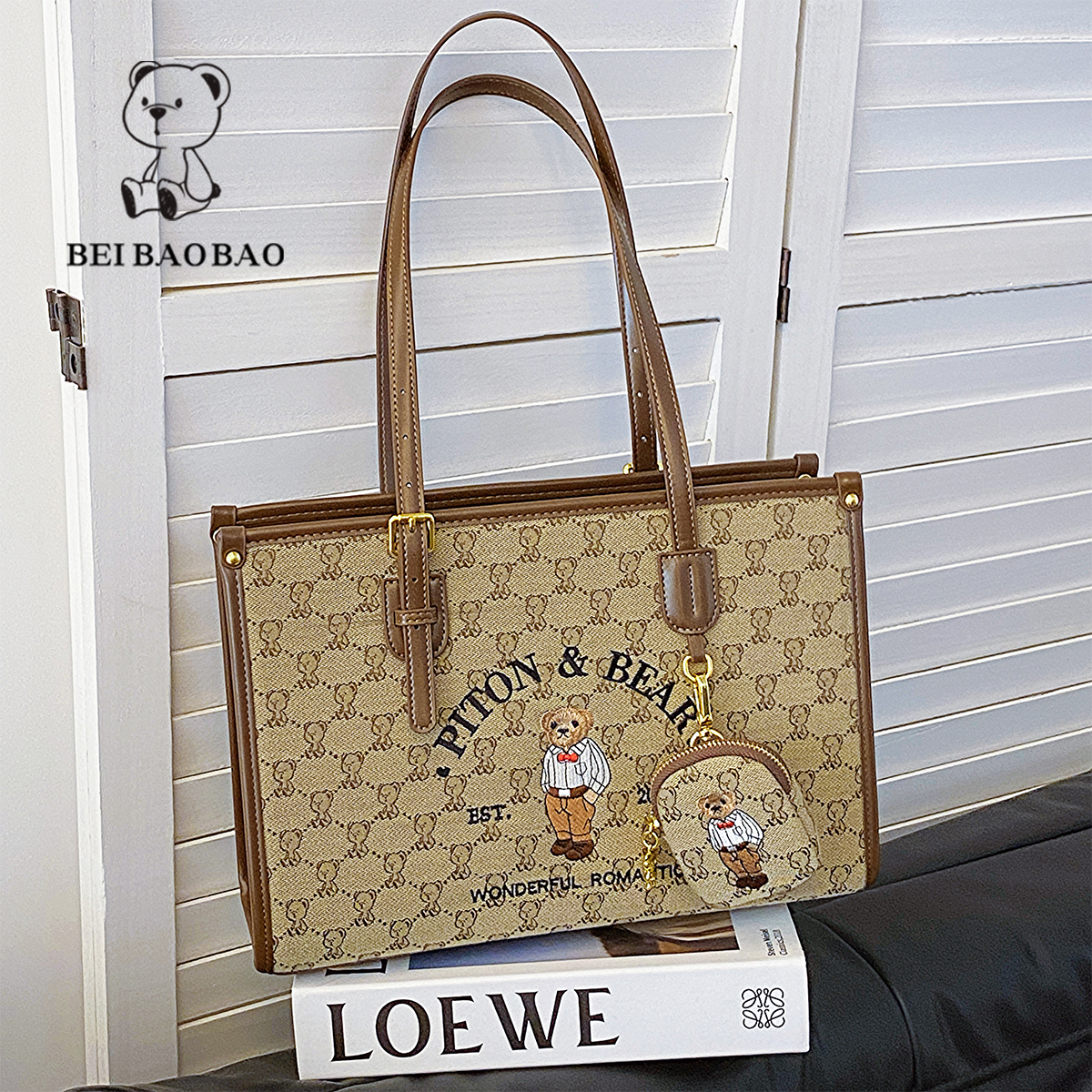 กระเป๋าผู้หญิงสวยๆ กระเป๋าสะพายข้างผู้หญิง กระเป๋าแบรนด์ BEAR BAG กระเป๋าหมีสุดคิ้ว!