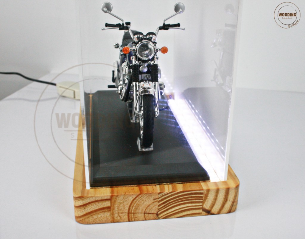 กล่องใส่ของที่ระลึกกล่องใส่โมเดล