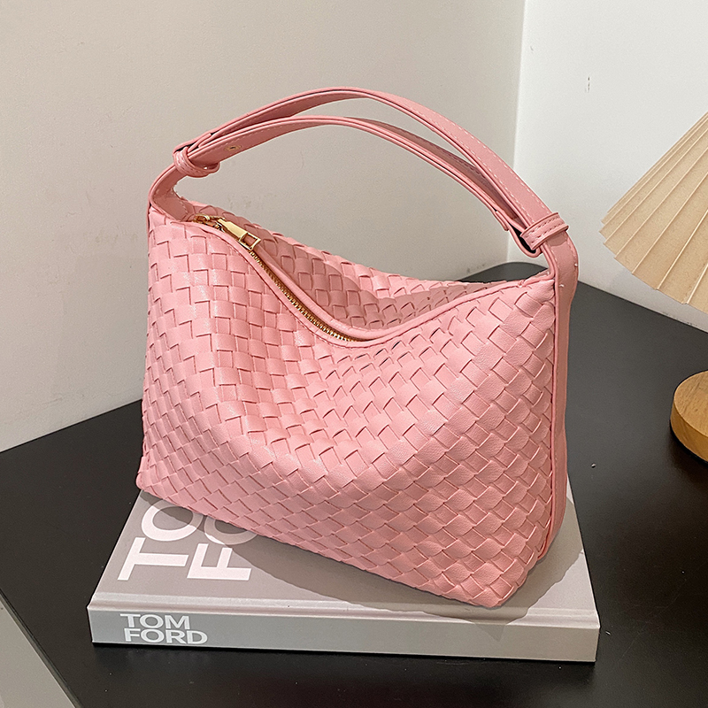 กระเป๋าผู้หญิงสวยๆ กระเป๋าสะพายข้างผู้หญิง กระเป๋าแบรนด์COOL BAG