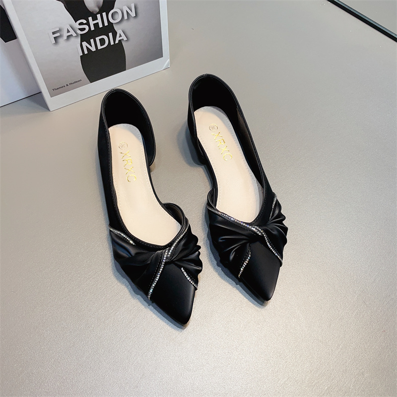 รองเท้าคัทชูผู้หญิงส้นเตี้ย ใส่สบาย มีขนาด35-40