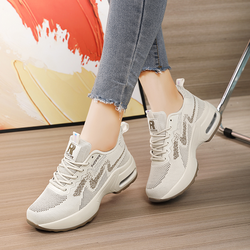 รองเท้าผ้าใบผู้หญิง ใส่สบาย รองเท้าผ้าใบใส่เที่ยวผู้หญิง มีSIZE 35 36 37 38 39 40